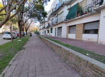 Departamento · 72m² · 5 Ambientes · Venta: Departamento 3 Dorm. con Patio