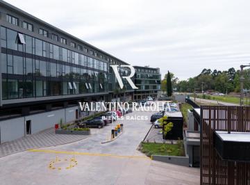 Oficina comercial · 91m² · 1 Ambiente · 1 Cochera · Alquiler de Oficina en Distrito T General Rodríguez