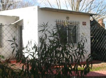 Casa · 49m² · 2 Ambientes · 1 Cochera · Casa en Carlos Spegazzini