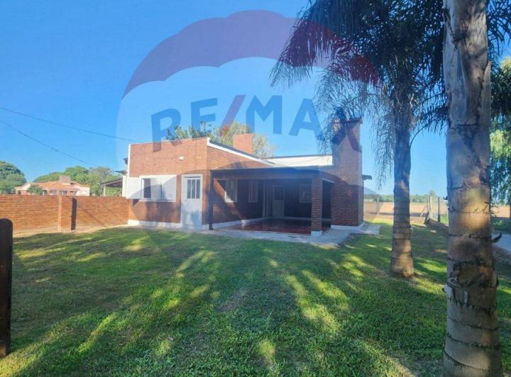Casa · 105m² · 3 Ambientes · 1 Cochera
