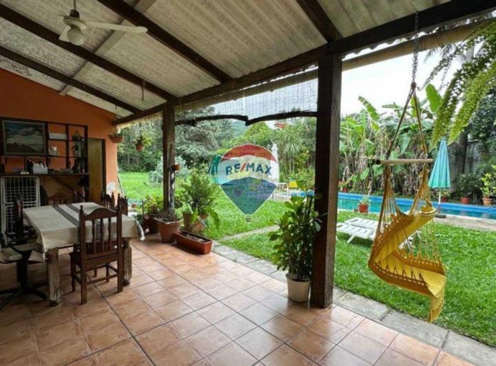 Casa · 175m² · 5 Ambientes · 1 Cochera