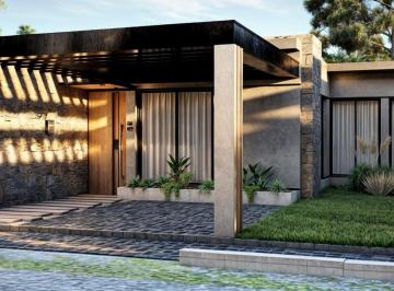 Casa · 93m² · 4 Ambientes · 1 Cochera · Venta Casa Barrio Privado Maipu 3 Dorm.