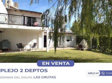 Casa · 171m² · 5 Ambientes · 1 Cochera · Venta Casa con Departamento en Las Grutas