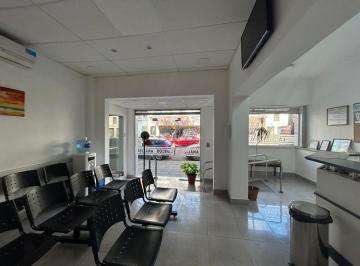 Consultorio · Venta Consultorio 3 Amb con Jardín - Morón