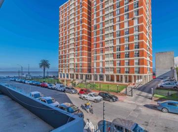 Departamento · 61m² · 4 Ambientes · Venta, Apartamento de 3 Dorm. en Barrio Sur