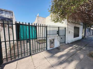 Casa · 92m² · 3 Ambientes · 1 Cochera · Venta Casa La Emilia 2 Hab Cochera San Nicolas