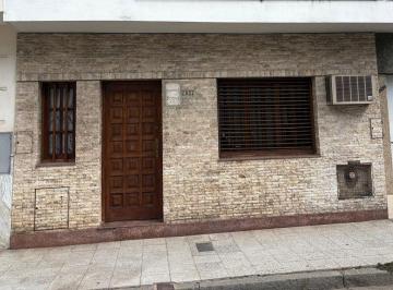 PH · 99m² · 4 Ambientes · Venta - Casa en PH - Barrio Centro
