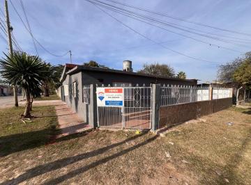 Casa · 120m² · 4 Ambientes · 1 Cochera · Venta de Casa 3 Dorm. en Termas de Rio Hondo