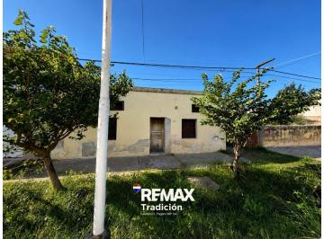 Casa · 80m² · 4 Ambientes · Terreno en Venta 12,50x50 – Sáenz Peña – 2 Casas