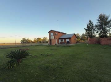Casa · 241m² · 6 Ambientes · 2 Cocheras · Casa en Venta Villa Garivaldi Paerque Sicardi