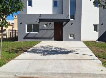 Casa · 149m² · 5 Ambientes · 2 Cocheras · Casa en San Pablo