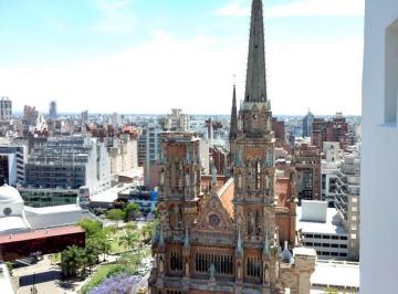 Departamento · 57m² · 5 Ambientes · Departamento en Venta Frente a Los Capuchinos y Buen Pastor
