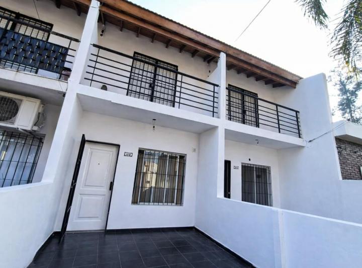 Casa · 72m² · 3 Ambientes · 1 Cochera