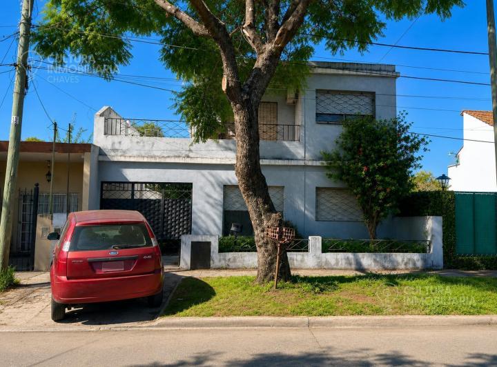 Casa · 187m² · 4 Ambientes · 2 Cocheras