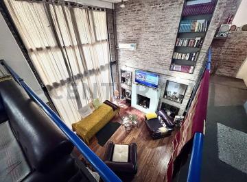 Departamento · 72m² · 2 Ambientes · 1 Cochera · Excelente Loft de 2 Ambientes en Belgrano, con Balcón y Cochera. Evalua Permuta