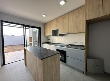 Casa · 98m² · 2 Dormitorios · 1 Cochera · Dúplex en Venta 2 Dorm 2 Baños Planta Baja Docta