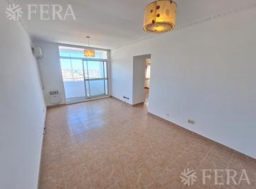 Departamento · 51m² · 3 Ambientes · Venta Departamento 3 Ambientes con Balcón en Avellaneda
