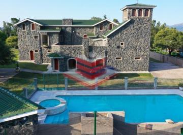 Casa · 1041m² · 10 Ambientes · 1 Cochera · En Venta Mansión de Lujo en Villa Carlos Paz Dentro de Las Sierras de Córdoba Ref: 2098
