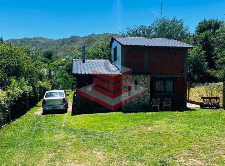 Casa · 178m² · 7 Ambientes · 1 Cochera