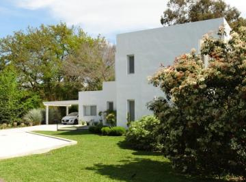 Casa · 288m² · 8 Ambientes · 5 Cocheras · Casa en Venta, Mailyng Club de Campo, Pilar