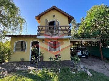 Casa · 100m² · 5 Ambientes · 1 Cochera · Duplex de 2 Dorm. con Vista a Las Sierras a 1 Km del Rio Cosquin. Ref: 1811