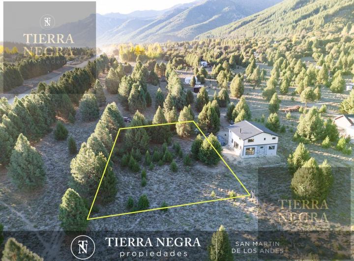 Terreno · 1383m²