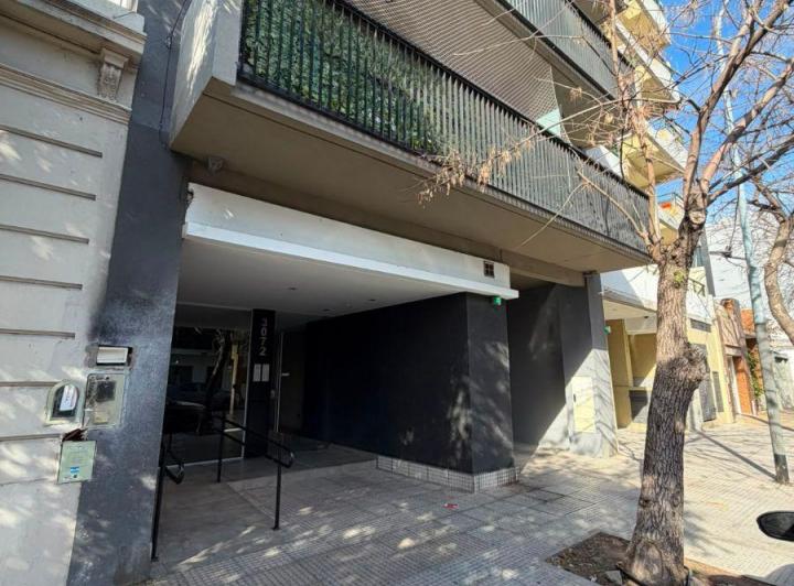 Tres Arroyos 3000 - Departamento Monoambiente 35 m&sup2; con Balcon a La Calle