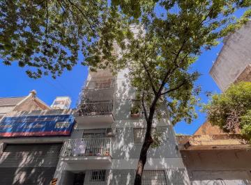 Departamento · 58m² · 2 Ambientes · Depto en Venta 2 Amb Balvanera Patio Cub Parrilla