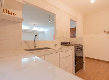 PH · 52m² · 3 Ambientes · PH en Venta 3 Amb Villa Luro, Patio - Refaccionado