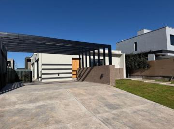 Casa de 6 ambientes, Luján de Cuyo · Casa en Venta 3 Habitaciones, Carrodilla, Lujan de Cuyo