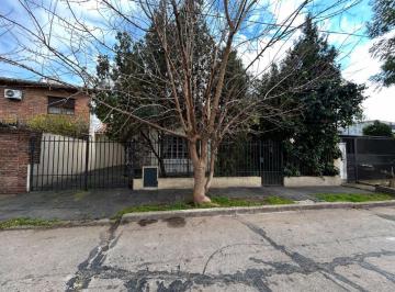 Casa de 3 ambientes, Tres de Febrero · Casa en Venta Ciudad Jardin