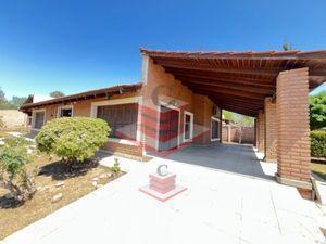 Casa · 167m² · 7 Ambientes · 1 Cochera · En Venta Casa en Siquiman a 200 m de Ruta 38 con Vista a Las Sierras Ref. 2067