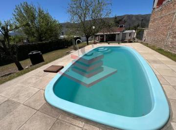 Casa · 147m² · 3 Ambientes · 2 Cocheras · Hermosa Casa Mas Departamento y Piscina Bialet Masse Vista a Las Sierras