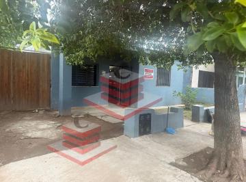 Casa · 80m² · 4 Ambientes · 1 Cochera · Casa en Venta en Barrio Los Sauces a m de Av Principal