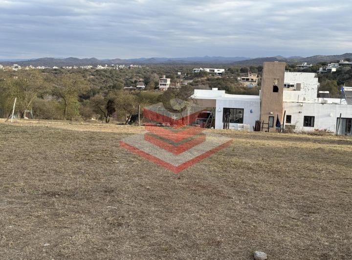 Terreno · 871m²