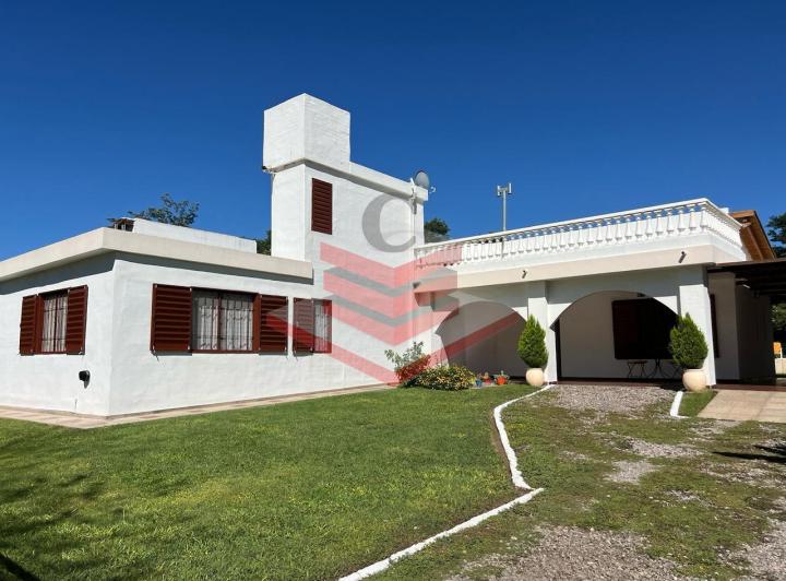 Casa · 168m² · 3 Ambientes · 1 Cochera