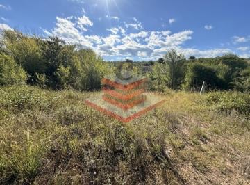 Terreno · 1m² · Terreno en Venta en Villa Parque Siquiman con Vista a Las Sierras a 400 m Al Rio Tanti Ref: 3025