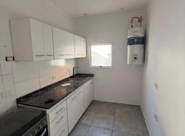 PH · 200m² · 3 Ambientes · 1 Cochera · PH 3 Ambientes con Cochera en Alquiler en Morón