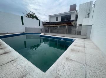 Casa · 380m² · 14 Ambientes · 1 Cochera · Casa en Venta en Cerro de Las Rosas Cordoba