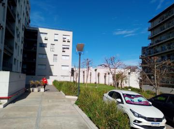 Departamento de 4 ambientes, Parque Patricios · Espectacular 4 Amb Moderno / Edificio Categoria - Seguridad 24 Hs