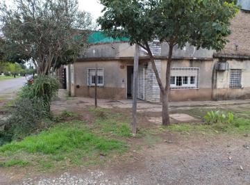 Casa · 80m² · 2 Ambientes · 1 Cochera · Venta Casa Dos Habitaciones y Cochera. Zona Sur