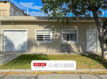 PH · 75m² · 4 Ambientes · 1 Cochera · PH 2 Dorm. Venta - Carapachay