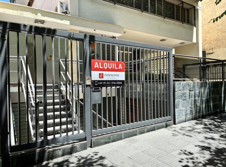 Oficina comercial · 200m² · 4 Ambientes