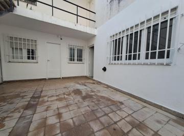 Departamento de 7 ambientes, Córdoba · Depa Muy Pro! Posibilidad de Local o Cochera! a No Dormirrrrrr!