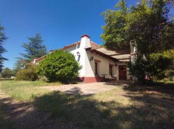 Quinta vacacional · 220m² · 3 Dormitorios · 3 Cocheras · Venta Quinta Residencial 4ha - San Rafael Mza