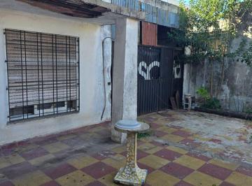 Casa · 164m² · 3 Ambientes · 1 Cochera · Casa en Venta a Refaccion en San Justo Lote Propio