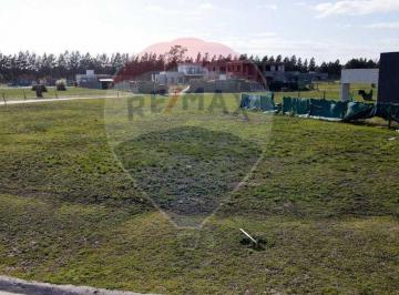 Terreno · 700m² · Venta de Lote 700 m² en Canning Village San Simón