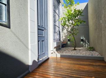 PH · 41m² · 2 Ambientes · Lomas de Zamora: Venta PH Reciclado a Nuevo 2 Amb