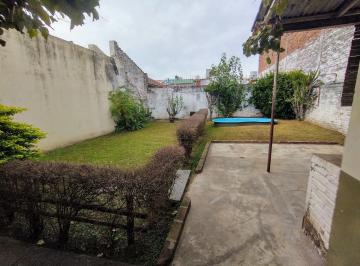 Casa · 116m² · 4 Ambientes · 2 Cocheras · Casa 4 Ambientes Villa Luzuriaga Lote 8,66x27,50