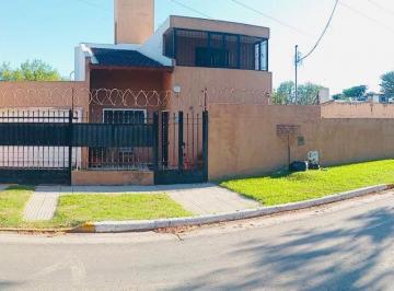 Casa · 230m² · 6 Ambientes · 2 Cocheras · Venta Casa 3 Dorm. Lote Villa Rivera Indarte